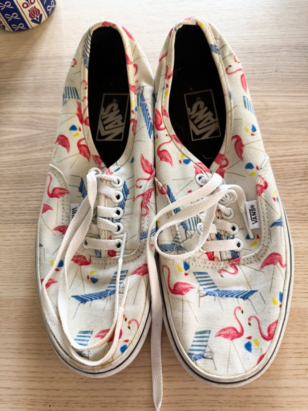 Vans Canvas Sneakers with Pink Flamingos Women’s Size 9.5